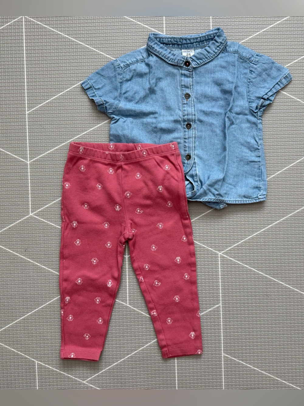 Carters|Baby girl outfit,Denim Button-Up Top & Pink Floral Leggings•••18-24M